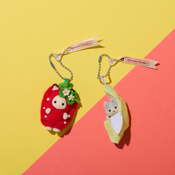 Llavero Bebé Fresita Crème Chocolate large image number 2 Llavero Bebé Fresita Crème Chocolate large image number 2