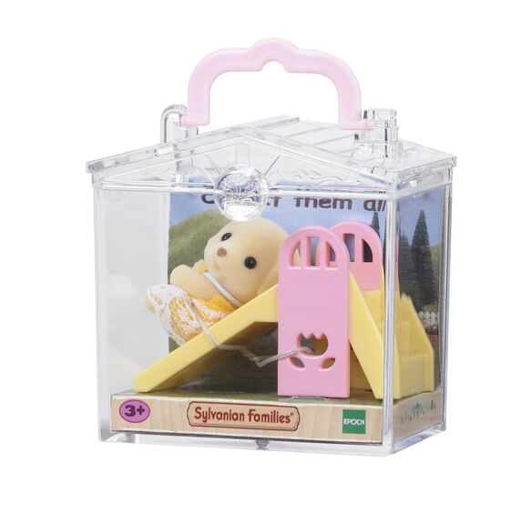 Beb&eacute; para llevar. Perro con tobog&aacute;n large image number 2